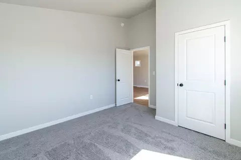 Bedroom - 6796 Deer Creek Pkwy, Horace, ND 58047 photo 5 of 10