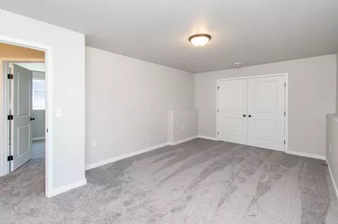 Bedroom - 6796 Deer Creek Pkwy, Horace, ND 58047 photo 7 of 10