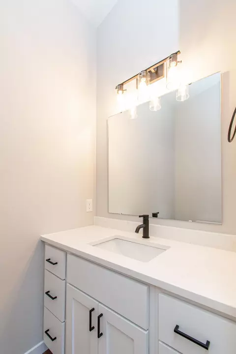 Bath - 6796 Deer Creek Pkwy, Horace, ND 58047 photo 3 of 5