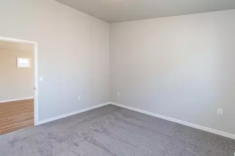 Bedroom - 6796 Deer Creek Pkwy, Horace, ND 58047 photo 2 of 10