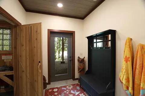 Entry Way - 1499 E Miners Dr E, Ely, MN 55731 photo 5 of 7