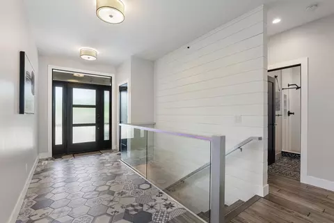 Entry Way - 6199 Sinclair Rd, Mound, MN 55364 photo 2 of 2