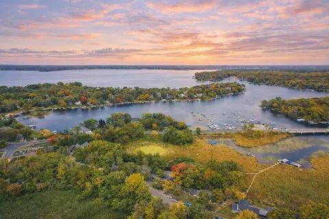 View/Area - 19900 Cottagewood Rd, Deephaven, MN 55331 photo 5 of 9