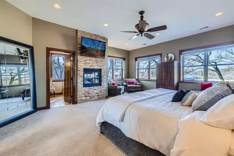 Bedroom - 19900 Cottagewood Rd, Deephaven, MN 55331 photo 2 of 3