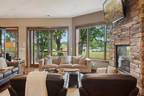 Living - 19900 Cottagewood Rd, Deephaven, MN 55331 photo 3 of 5