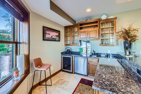Kitchen - 19900 Cottagewood Rd, Deephaven, MN 55331 photo 6 of 6