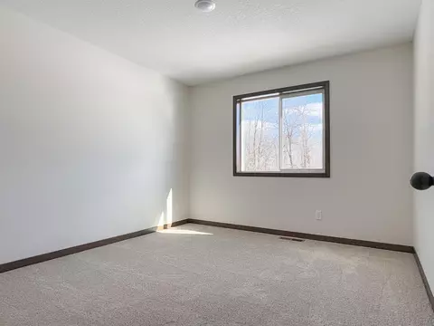 Bedroom - 8695 90th Ave, Milaca, MN 56353 photo 2 of 4