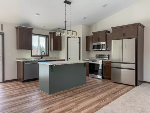 Kitchen - 8695 90th Ave, Milaca, MN 56353 photo 2 of 3