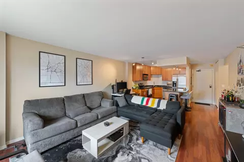 401 S 1st St #708, Minneapolis, MN 55401
