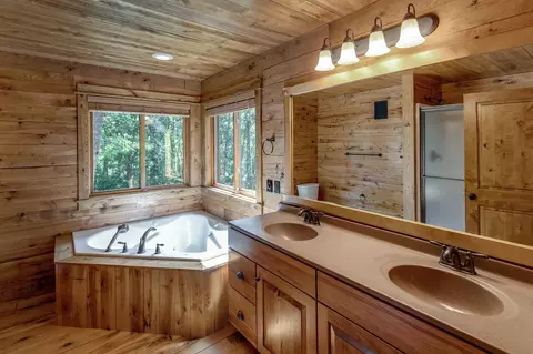 Bath - 27708 132nd St, Staples, MN 56479 photo 1 of 6