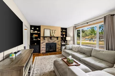 16546 Flagstaff Ave W, Rosemount, MN 55068