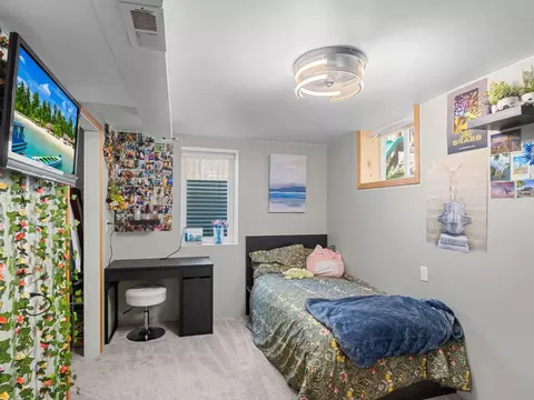 Bedroom - 4916 Hanover Rd, Mound, MN 55364 photo 1 of 6