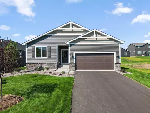 2110 Ridgepointe Dr, Hastings, MN 55033