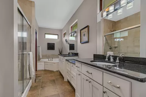 Bath - 3600 21st Ave S, Saint Cloud, MN 56301 photo 1 of 5
