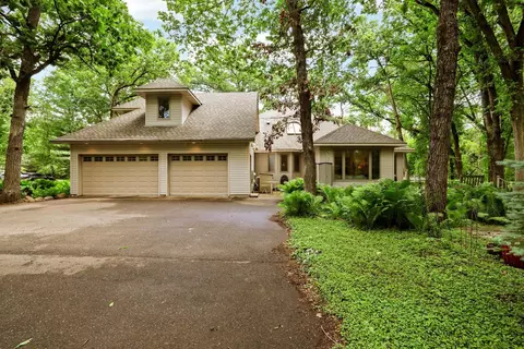17 Baillon Ln, Lakeland, MN 55043