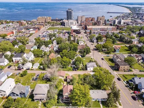 View/Area - 410 E 7th St, Duluth, MN 55805 photo 2 of 7