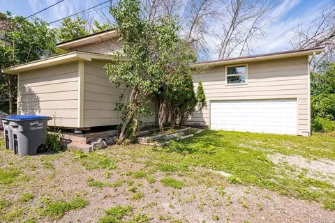 Exterior - 410 E 7th St, Duluth, MN 55805 photo 13 of 23