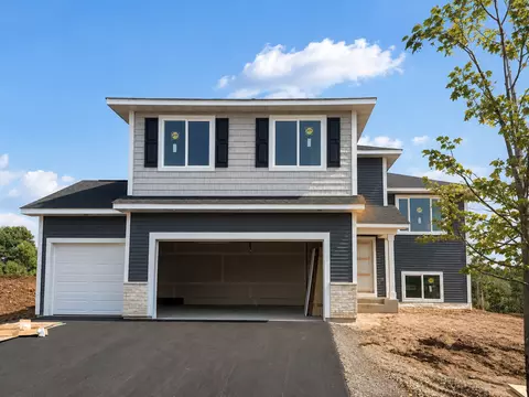 1362 Wisteria Ln, New Richmond, WI 54017
