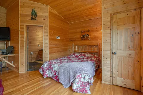 Bedroom - 1694 Buckshot Trl NW, Hackensack, MN 56452 photo 1 of 1