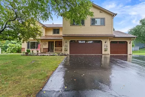 7020 Beacon Cir, Eden Prairie, MN 55346