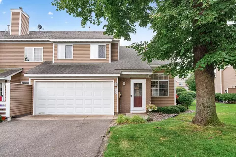 9966 Fillmore St NE, Blaine, MN 55434