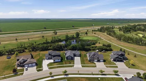 View/Area - 916 Sunset Dr, Mapleton, ND 58059 photo 9 of 12