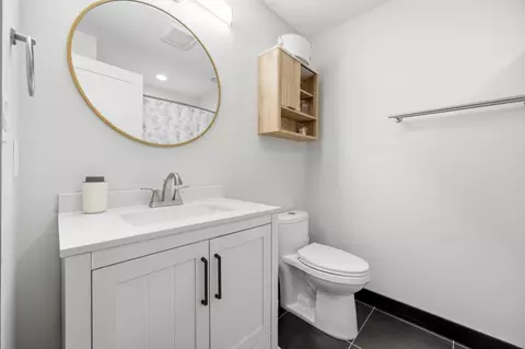 Bath - 916 Sunset Dr, Mapleton, ND 58059 photo 5 of 5