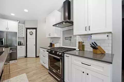 Kitchen - 916 Sunset Dr, Mapleton, ND 58059 photo 2 of 5