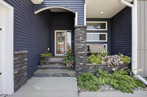 Exterior - 916 Sunset Dr, Mapleton, ND 58059 photo 3 of 9