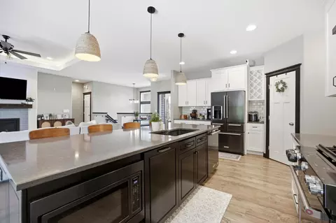 Kitchen - 916 Sunset Dr, Mapleton, ND 58059 photo 3 of 5
