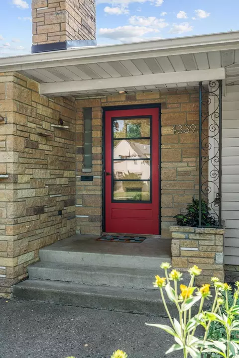 4339 Penn Ave N, Minneapolis, MN 55412