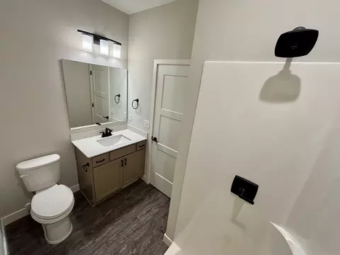 Bath - 920 Kepler Ave NE, Hanover, MN 55341 photo 1 of 8