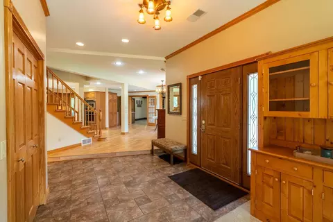 Entry Way - 13698 Maple Rd, Mapleton, MN 56065 photo 2 of 4