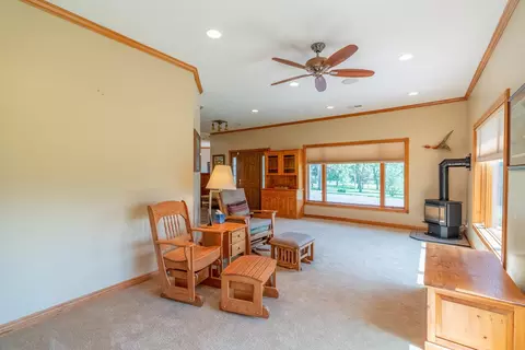 Living - 13698 Maple Rd, Mapleton, MN 56065 photo 3 of 4
