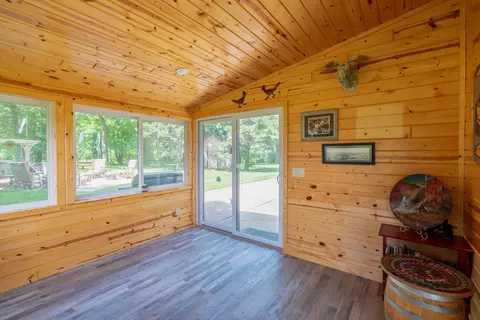 Exterior - 13698 Maple Rd, Mapleton, MN 56065 photo 3 of 10
