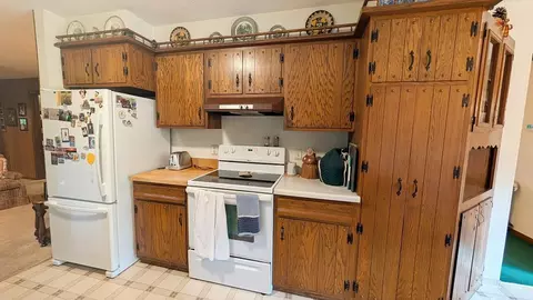 Kitchen - 2581 Hallmark Dr, Ely, MN 55731 photo 3 of 3
