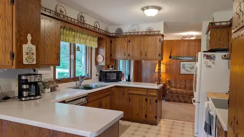 Kitchen - 2581 Hallmark Dr, Ely, MN 55731 photo 2 of 3