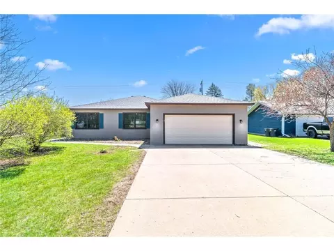 830 W 4th St, Rush City, MN 55069