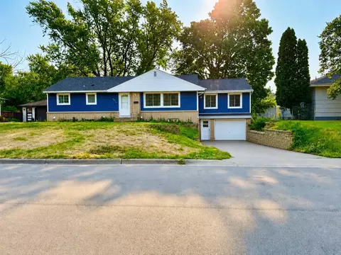 6412 Indiana Ave N, Brooklyn Center, MN 55429