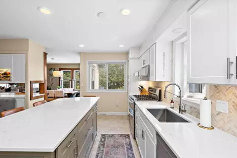 Kitchen - 101 E 48th St, Minneapolis, MN 55419 photo 5 of 7