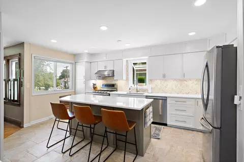 Kitchen - 101 E 48th St, Minneapolis, MN 55419 photo 4 of 7