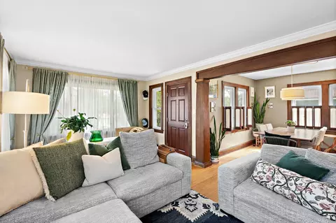 Living - 101 E 48th St, Minneapolis, MN 55419 photo 2 of 4