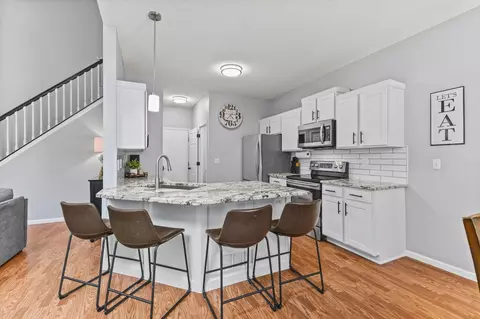 Kitchen - 15553 Cherry Path, Rosemount, MN 55068 photo 4 of 6