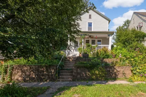 469 Hall Ave, Saint Paul, MN 55107