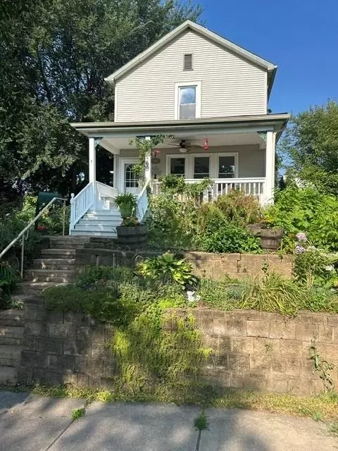 469 Hall Ave, Saint Paul, MN 55107