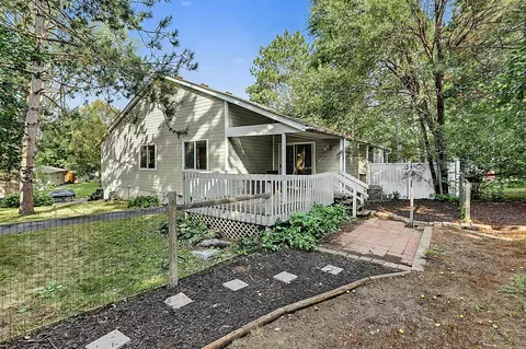 1045 Benedict Dr, Sauk Rapids, MN 56379