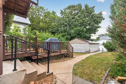 Exterior - 2425 11th Ave S, Minneapolis, MN 55404 photo 2 of 2
