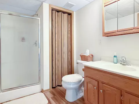 Bath - 216 Rainbow Dr, Marshall, MN 56258 photo 2 of 2