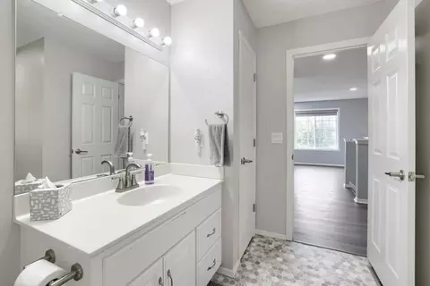 Bath - 8554 122nd Ave N, Champlin, MN 55316 photo 2 of 3