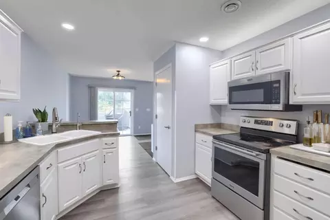 Kitchen - 8554 122nd Ave N, Champlin, MN 55316 photo 2 of 2